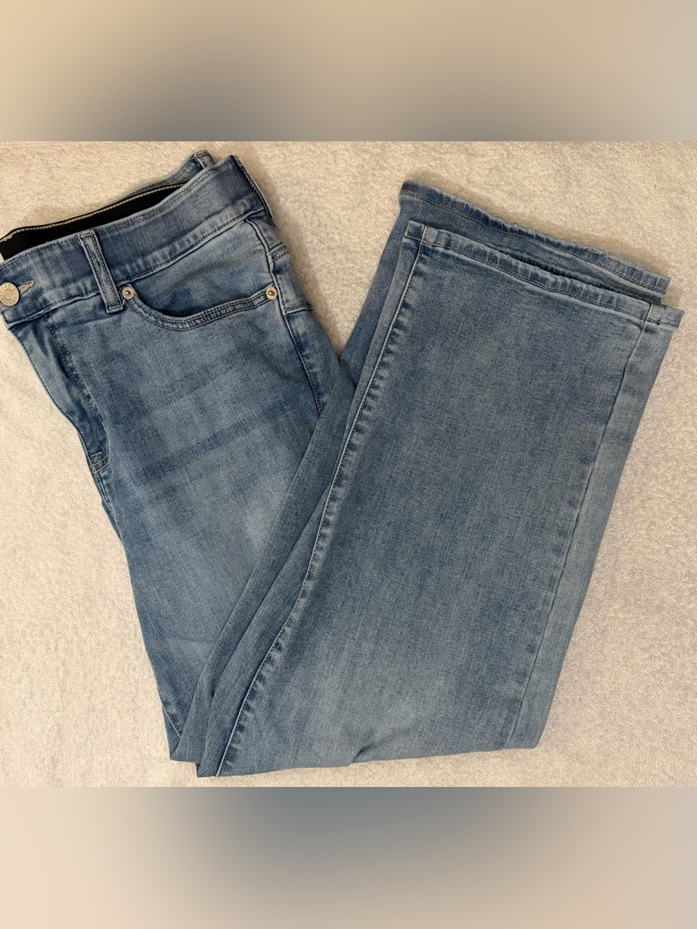 Torrid Bombshell Wide Leg Super Soft High Rise by Jeans 12 SHORT Aries Wash
